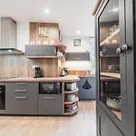 Le Gue Sourdeau: 150m² 5 Min From Futuroscope Apartament