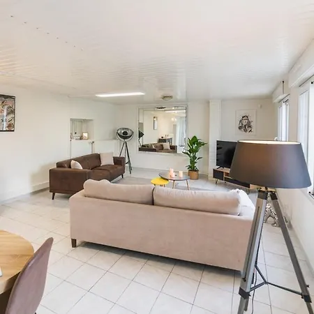 Le Gue Sourdeau: 150m² 5 Min From Futuroscope Apartamento