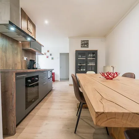 Apartment Le Gue Sourdeau: 150m² 5 Min From Futuroscope Chasseneuil-du-Poitou