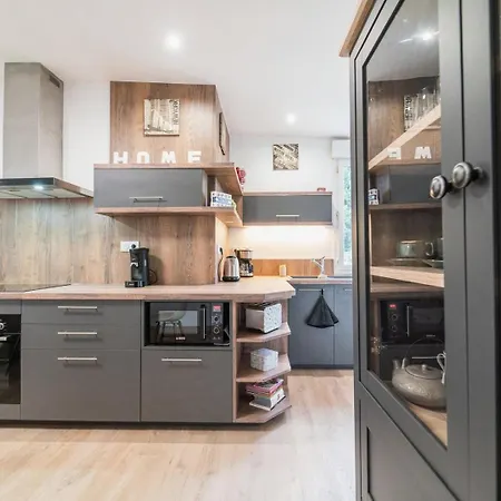 Le Gue Sourdeau: 150m² 5 Min From Futuroscope Apartment
